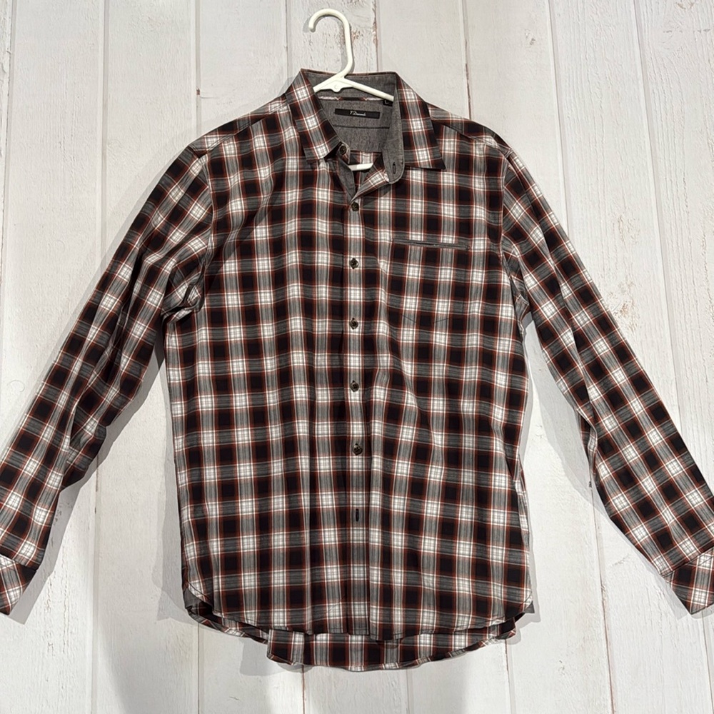 Seven Diamonds Flannel Button-Up Shirt 🌟